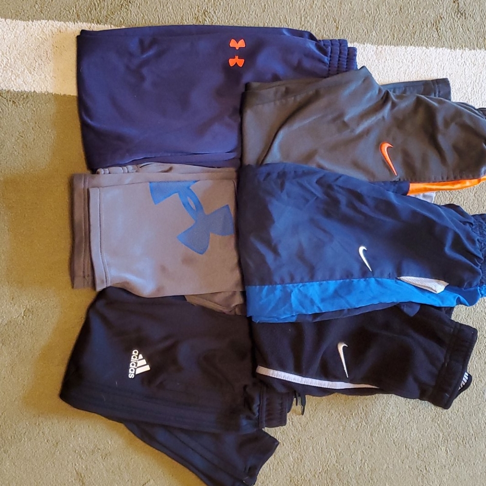 Nike/UA/adidas lot size 6